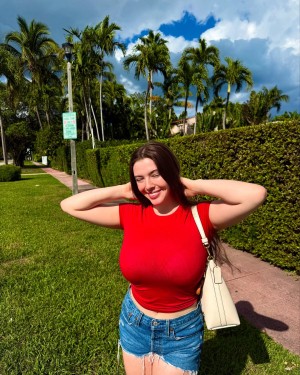 Jazmine Singing Post #35