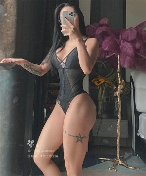 Hitomi Songyuxin Photo #33