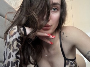 pretylittlething Photo #205