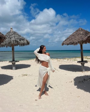 Stephanie Zustovich Photo #17