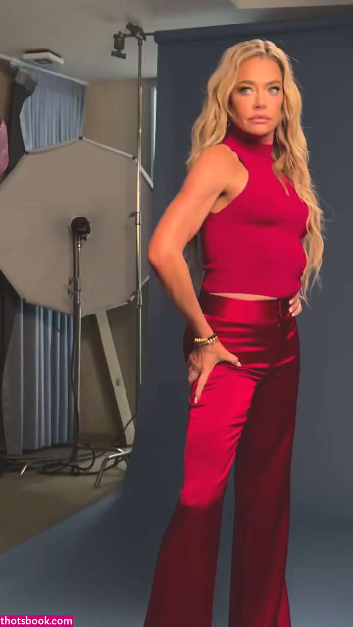 Denise Richards Photo #159