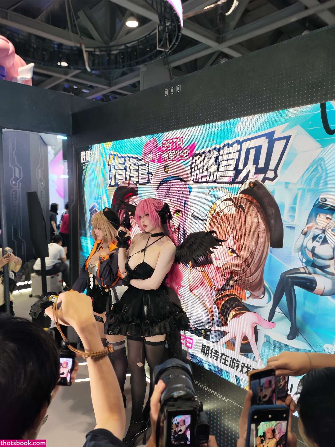 Takomayuyi Photo #106