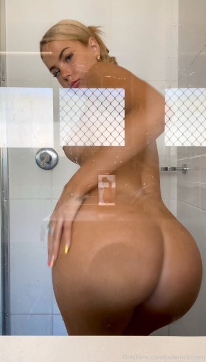 Jade Mckinven Photo #143