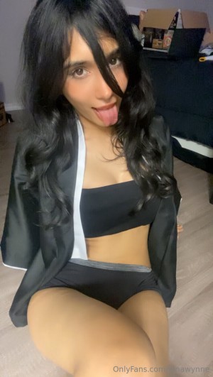 hinawynne Photo #202