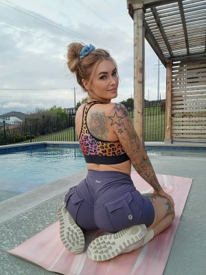 Laura Lux Photo #348