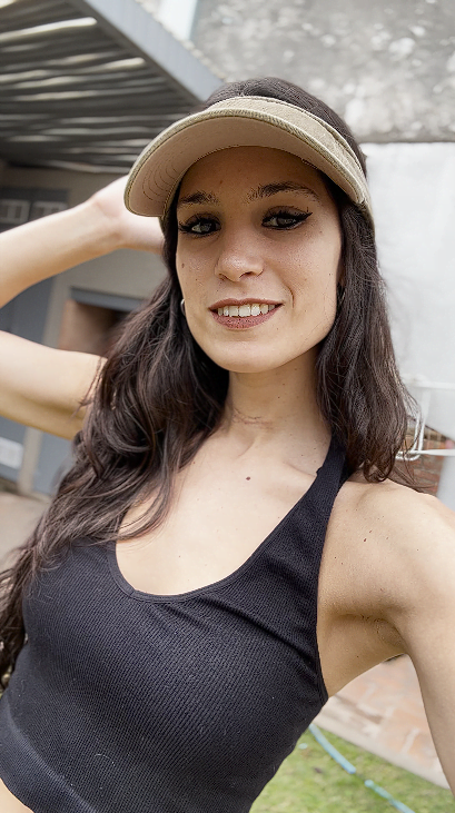 goddesbrunettee Photo #2