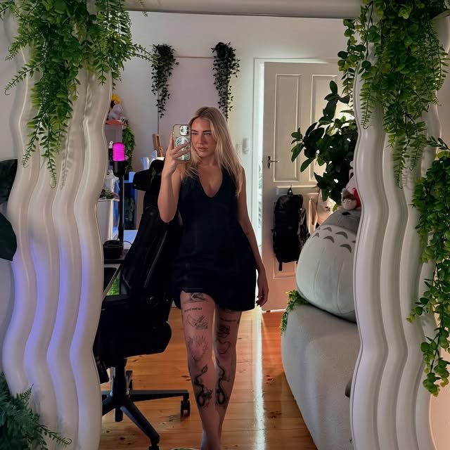 PaladinAmber Photo #1