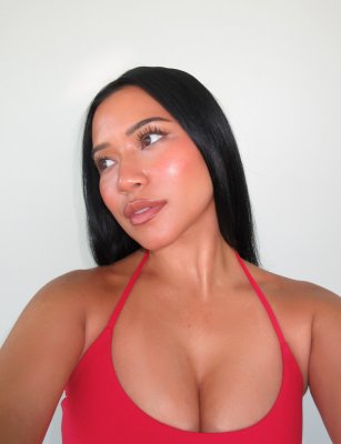Julia Kelly Photo #151