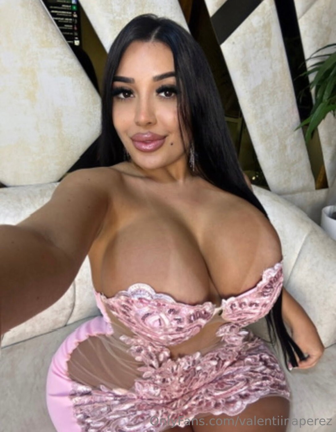 Valentina Perez Photo #43