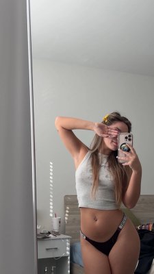 Alexia Steade Photo #3