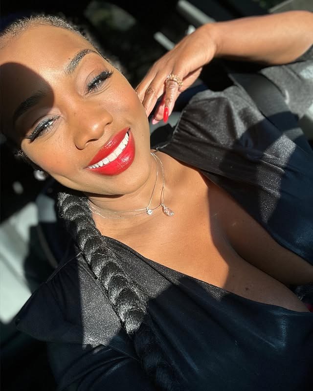 Beckybrowngurl Photo #17