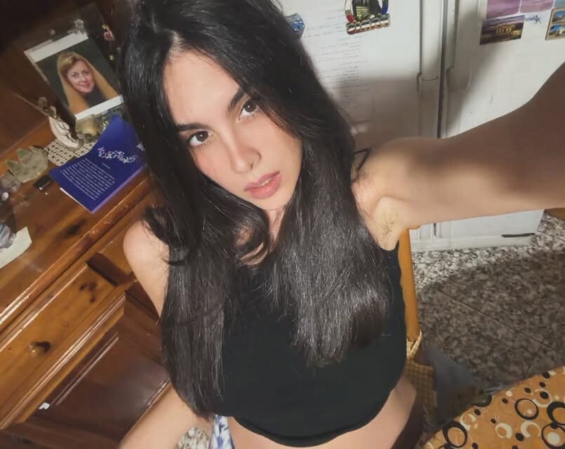 Francesca Pinto Photo #2