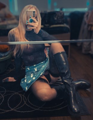 Sarah Milkowski Photo #65
