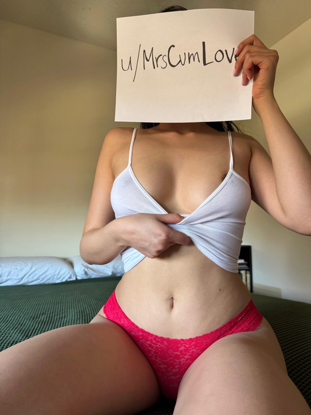 Mrscumlover Photo #2