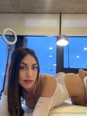 NadiaFoxxy Photo #3