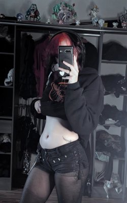 MissIronblood Photo #7