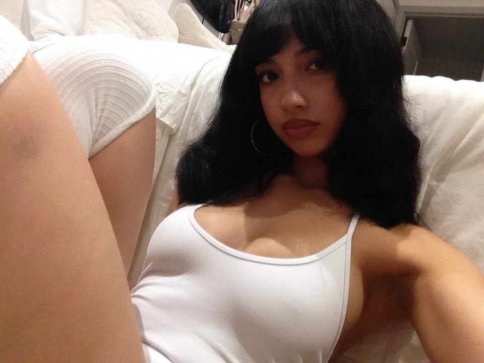 oliviaraynn Photo #40