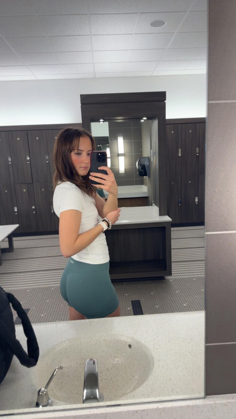 Christinefit20 Photo #49