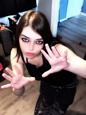 zomb1e_tramp Photo #12