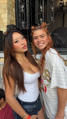 Chloewaang Photo #37