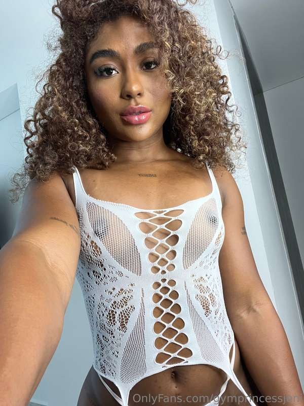 savannahroseofficial Photo #18