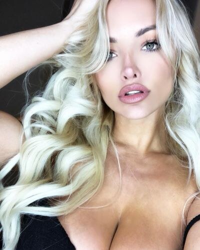 Lindsey Pelas Photo #52