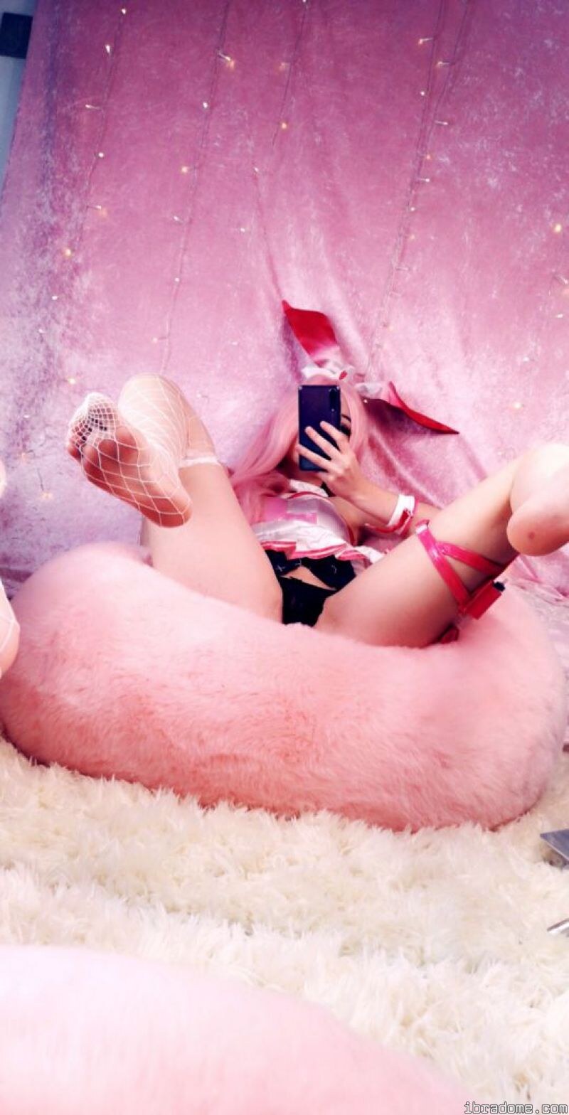 Belle Delphine Photo #808