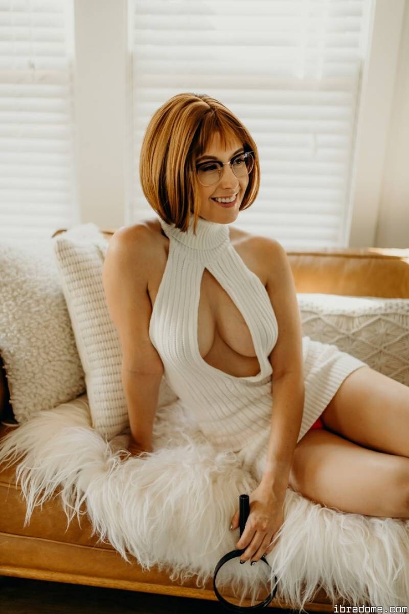 Meg Turney Photo #104