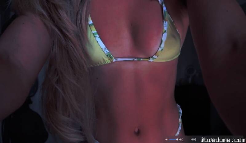 Caroline Zalog Photo #392