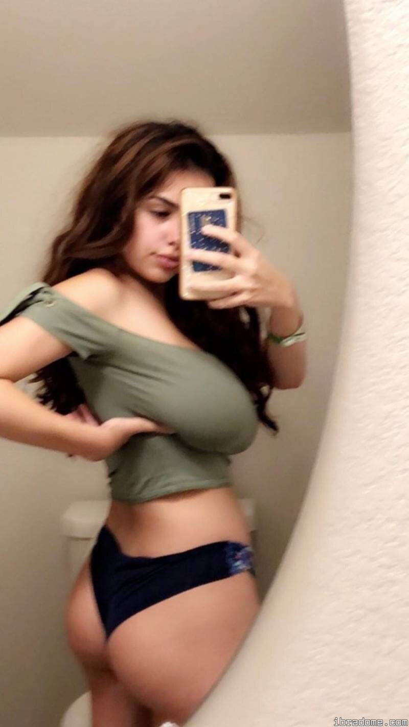 Mati Marroni Photo #19