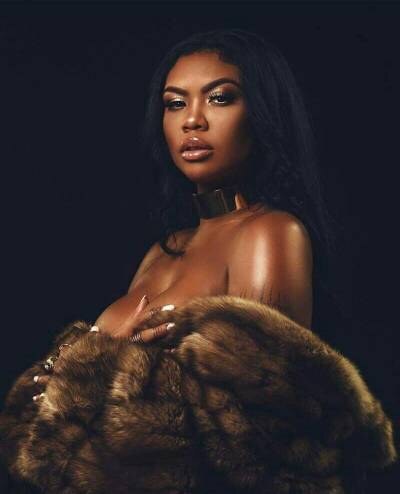 Taylor Hing Photo #29