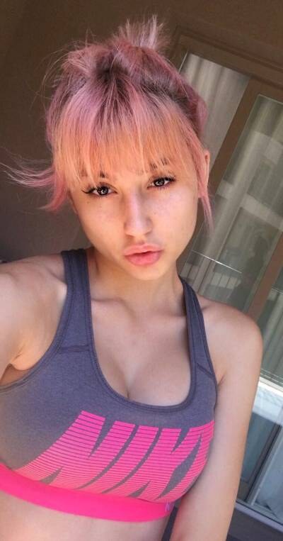 gretamenchi Photo #2