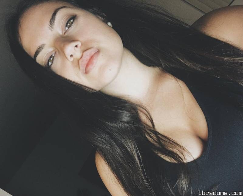 Inanna Sarkis Photo #21