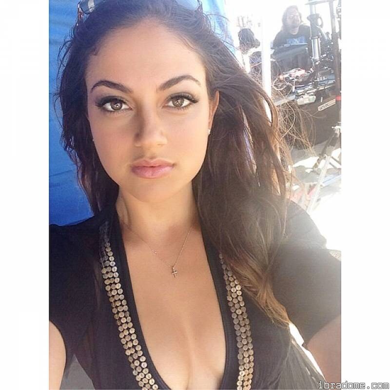 Inanna Sarkis Photo #30