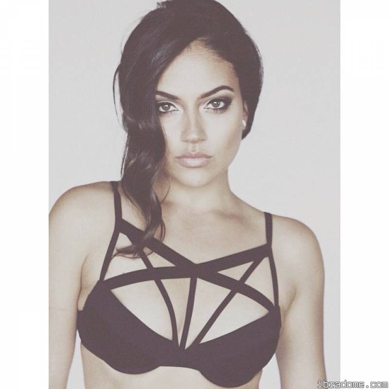 Inanna Sarkis Photo #42
