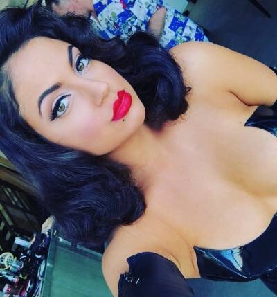 Inanna Sarkis Photo #15