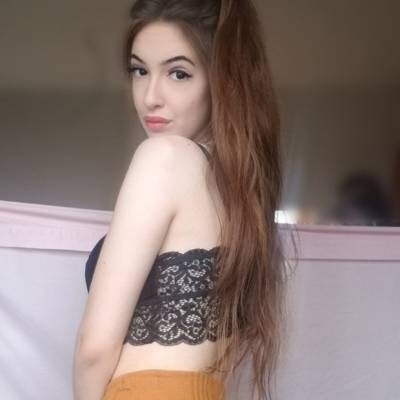 Coral Larsen Photo #110