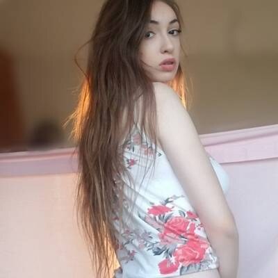 Coral Larsen Photo #119