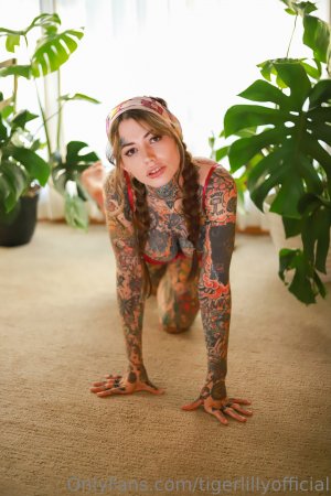 Tigerlilly Photo #26