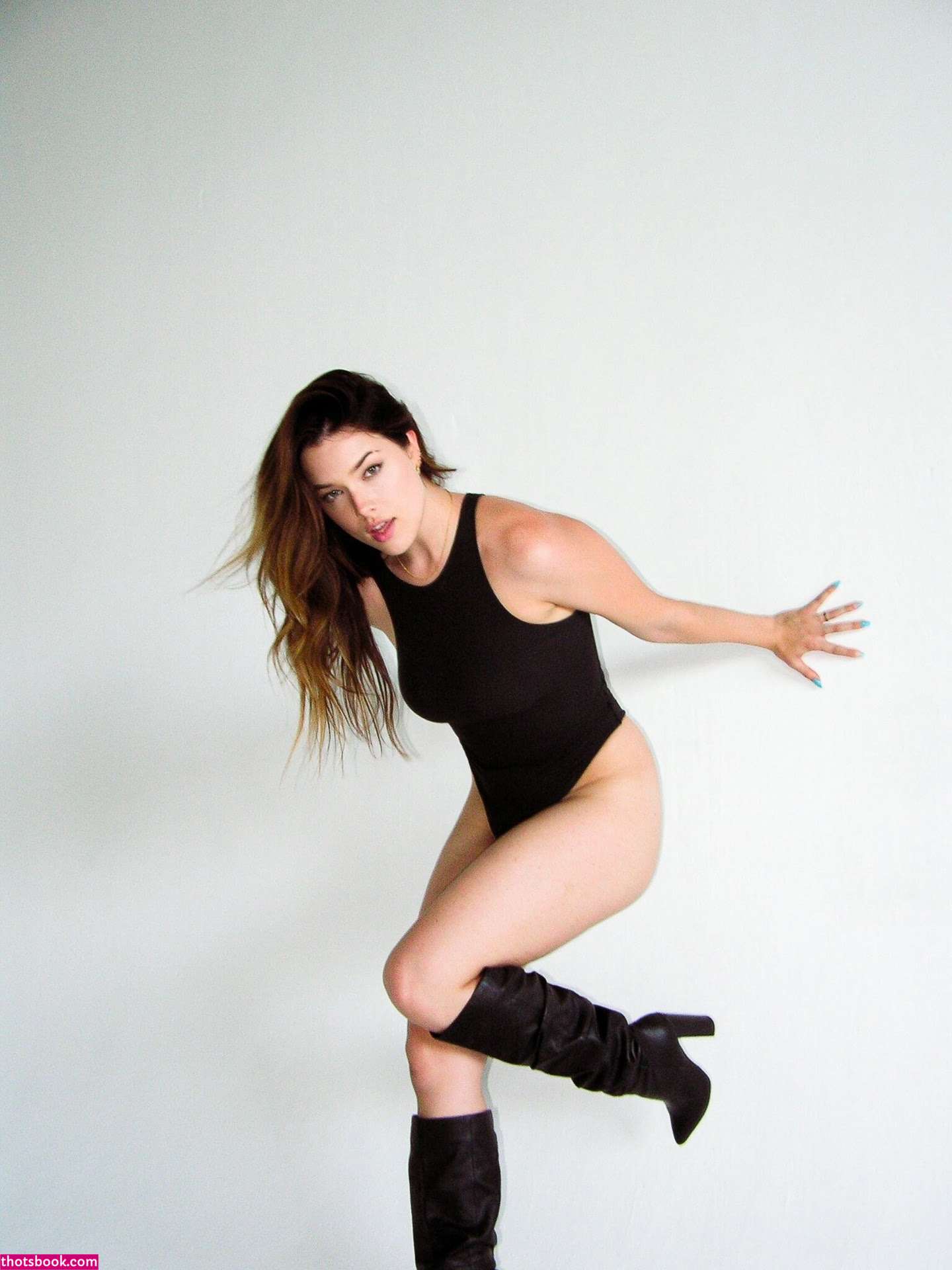 Lauren Summer Photo #17