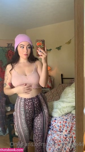 Moonbabyx44 Post #12