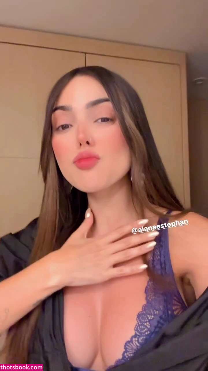 Nyvi Estephan Photo #108