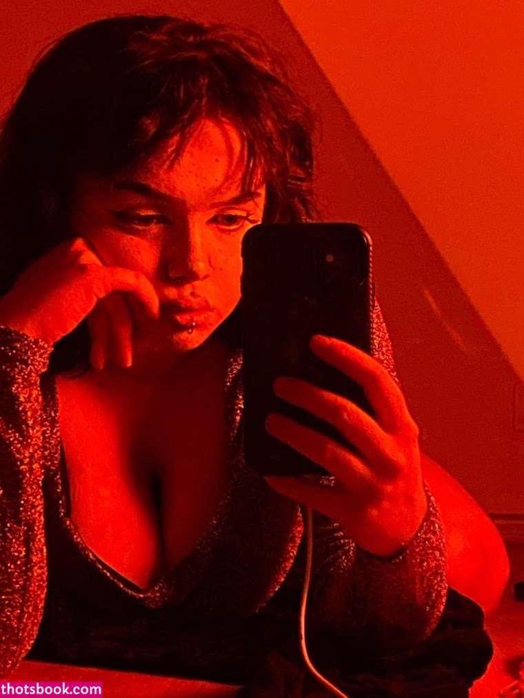 cutejuliavictoria Photo #3