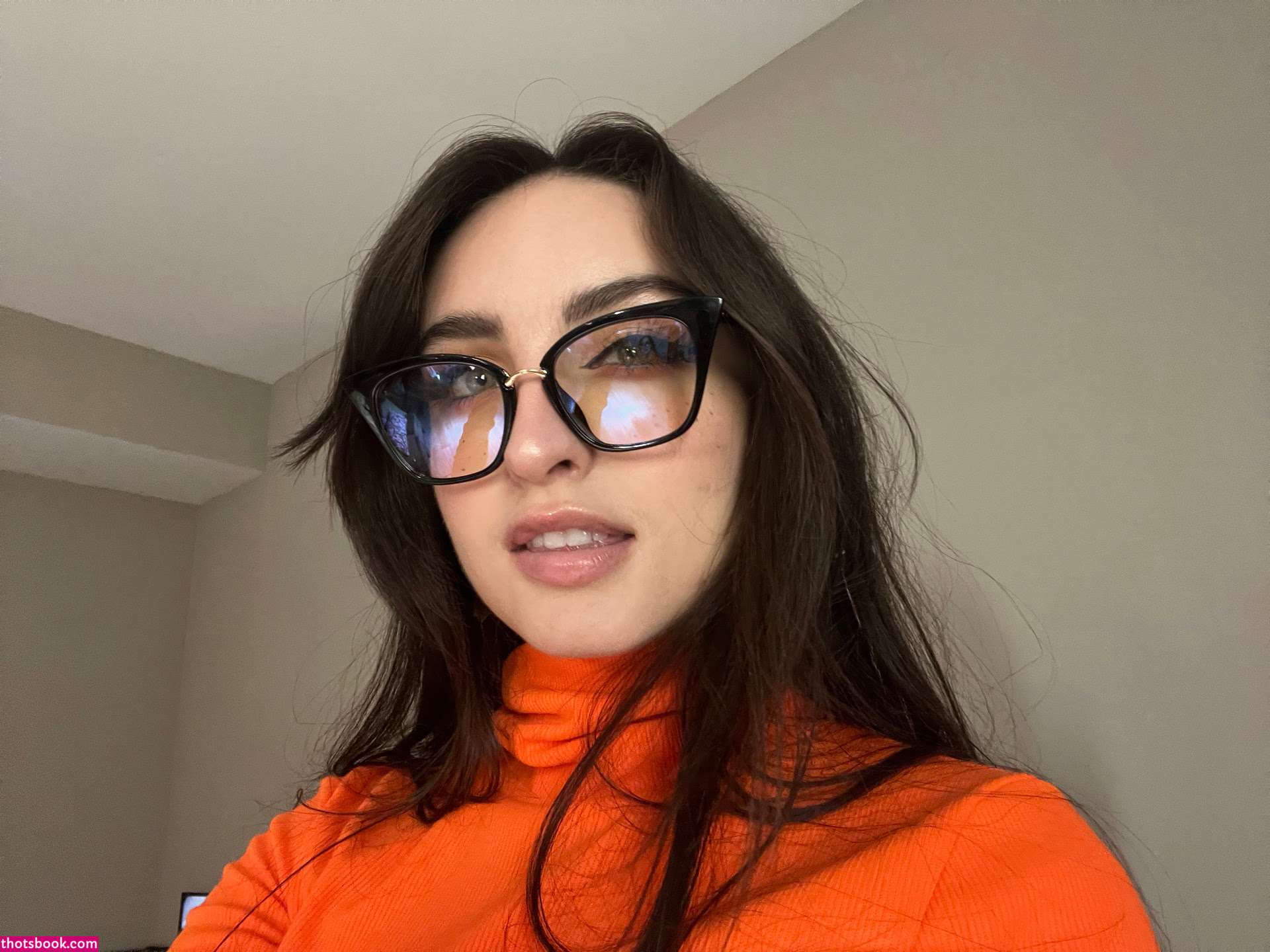 beebee ASMR Photo #124