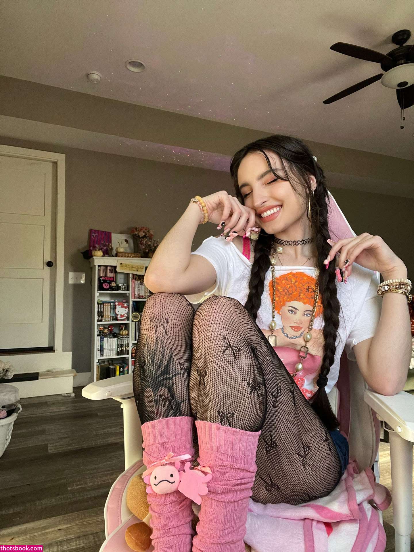 beebee ASMR Photo #220