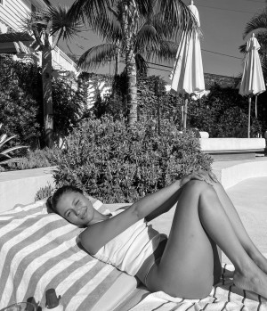 Fiona Barron Photo #64