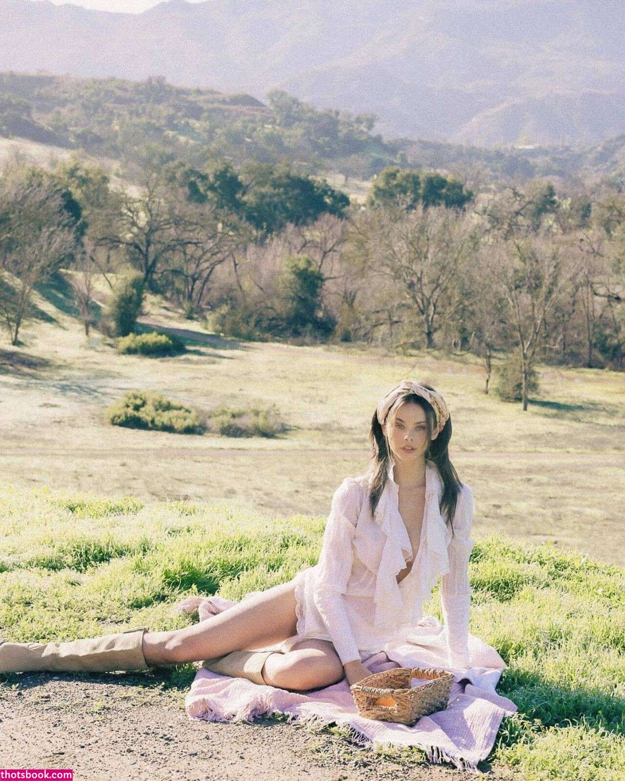 Meika Woollard Photo #27