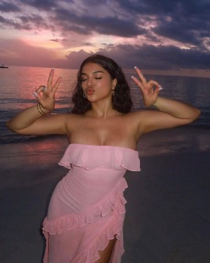 Alishbasheikh Photo #75