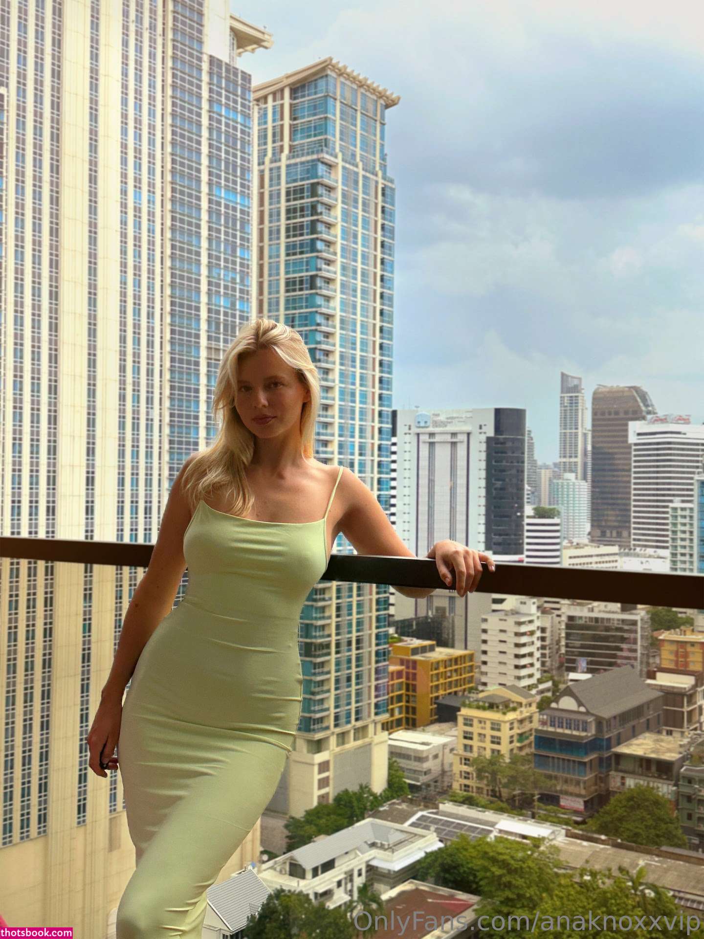 sophmoreschoolgirl Photo #66