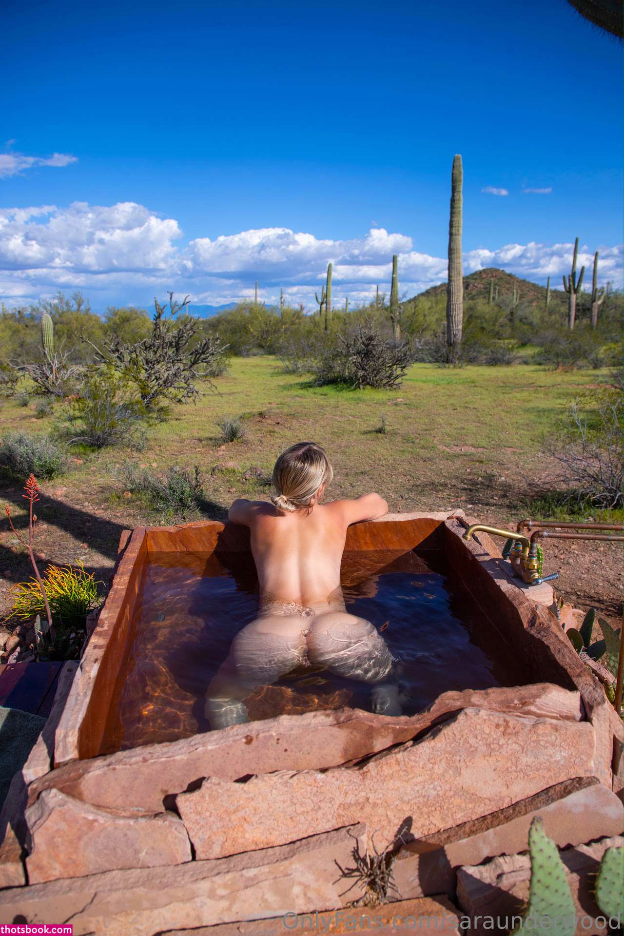 Saraunderwood Photo #397